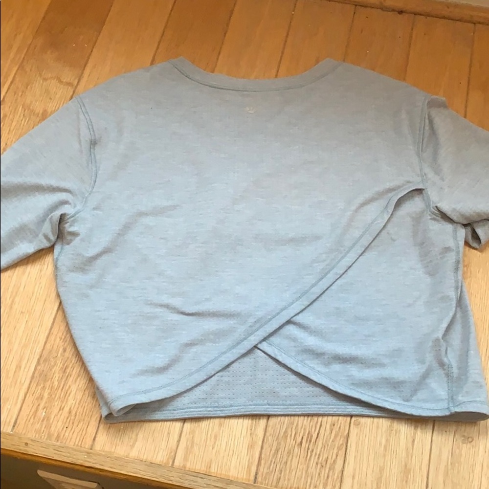 Lululemon Pushing Limits crop top